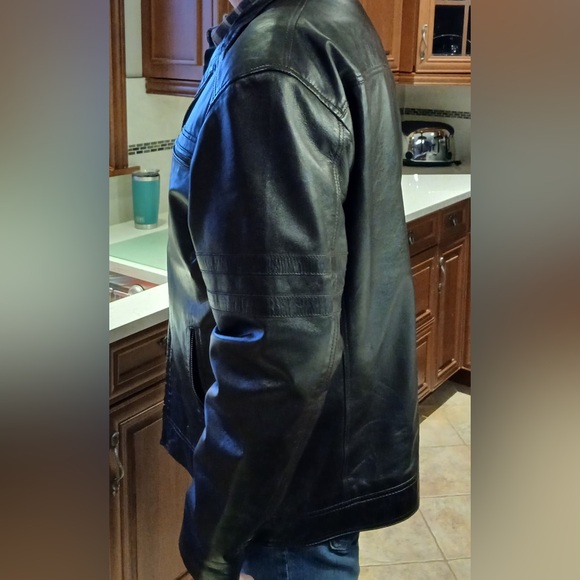 Men's Black Leather Jacket - Picture 4 of 4